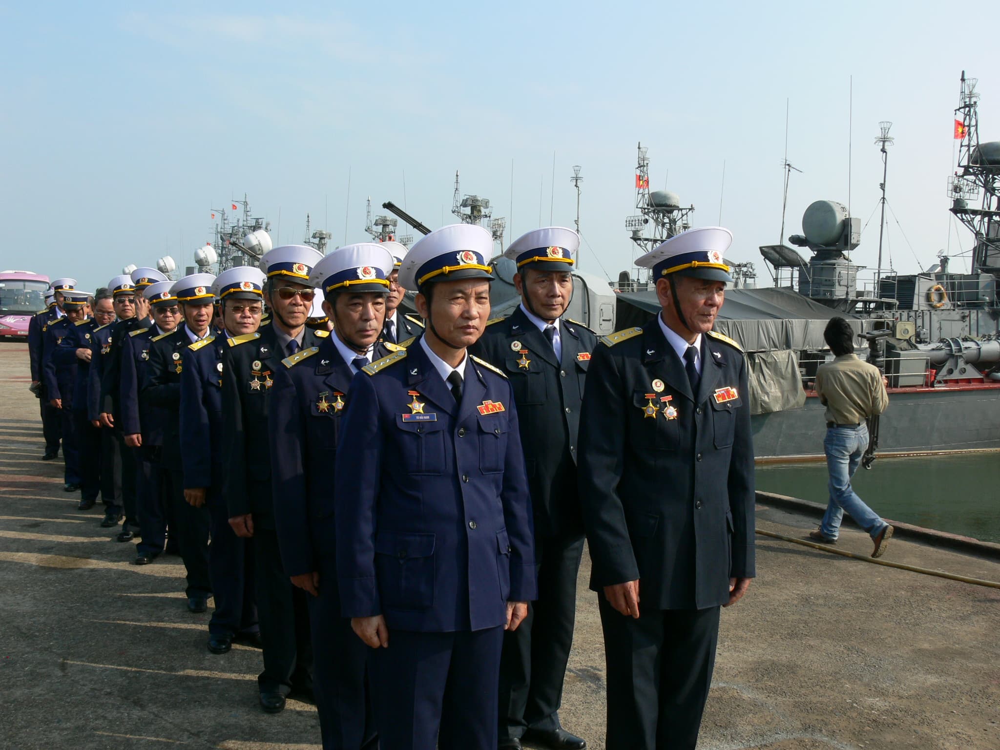 Vang mãi thiên hùng ca trên biển