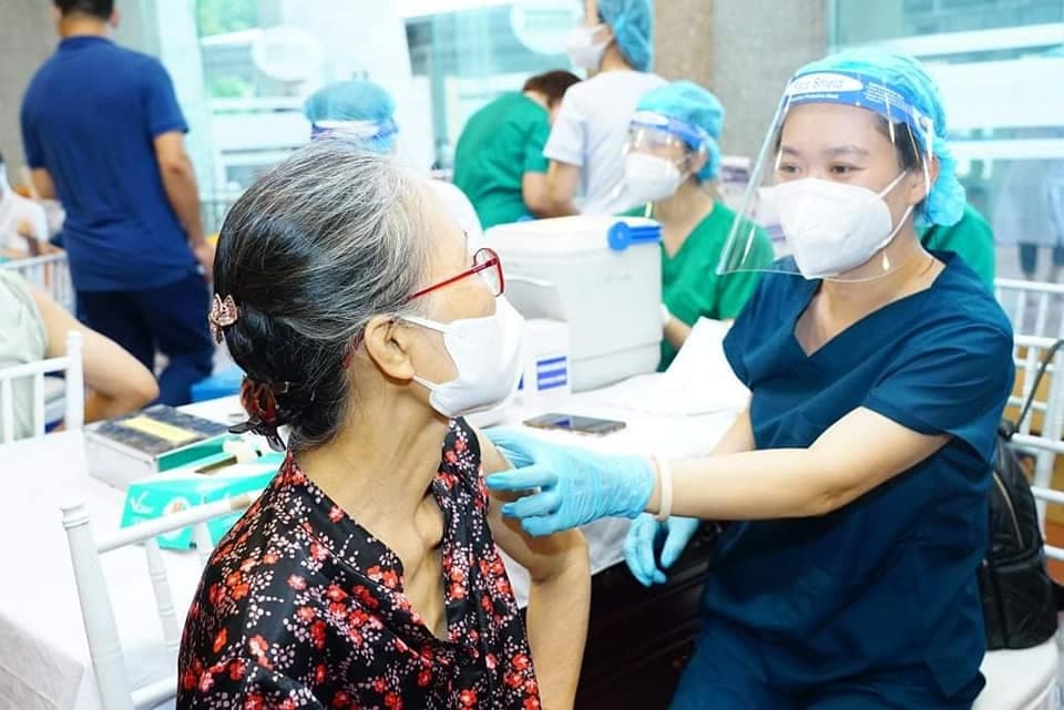 Bản tin Covid tối 16-10: Hà Nội thêm 12 ca mắc mới, cả nước 3.221 ca, Bình Thuận thêm "nóng"