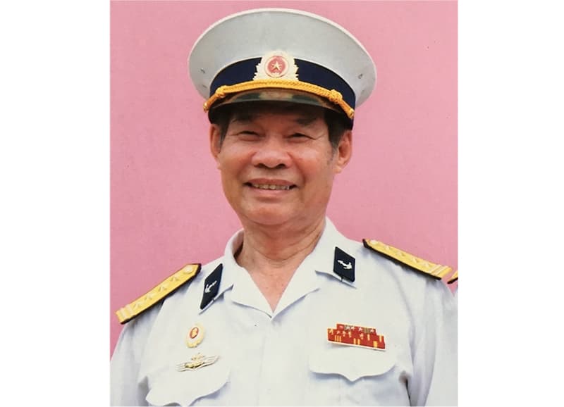 Bản lĩnh chiến sĩ tàu không số