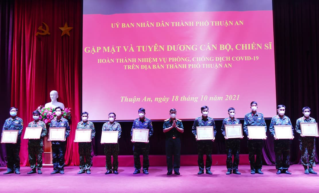Thành phố Thuận An tri ân cán bộ, chiến sĩ Sư đoàn 7