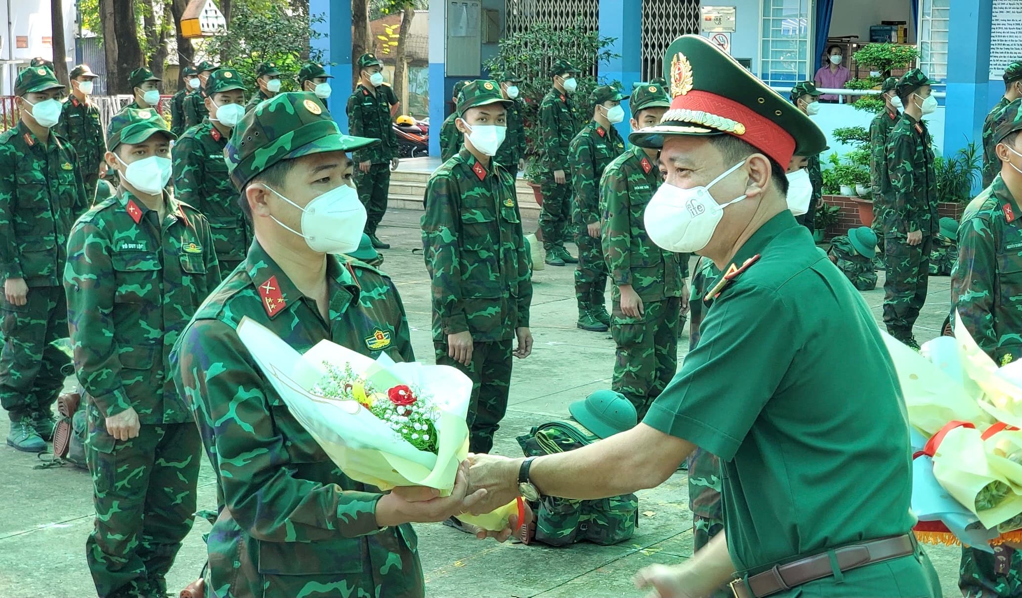 Nghĩa tình quân dân sâu đậm