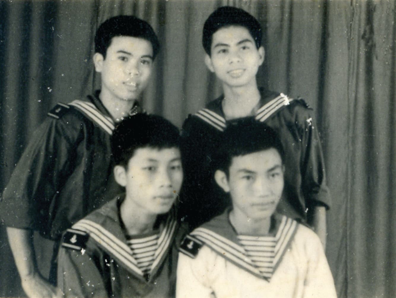 Chuyện “say” trên tàu không số