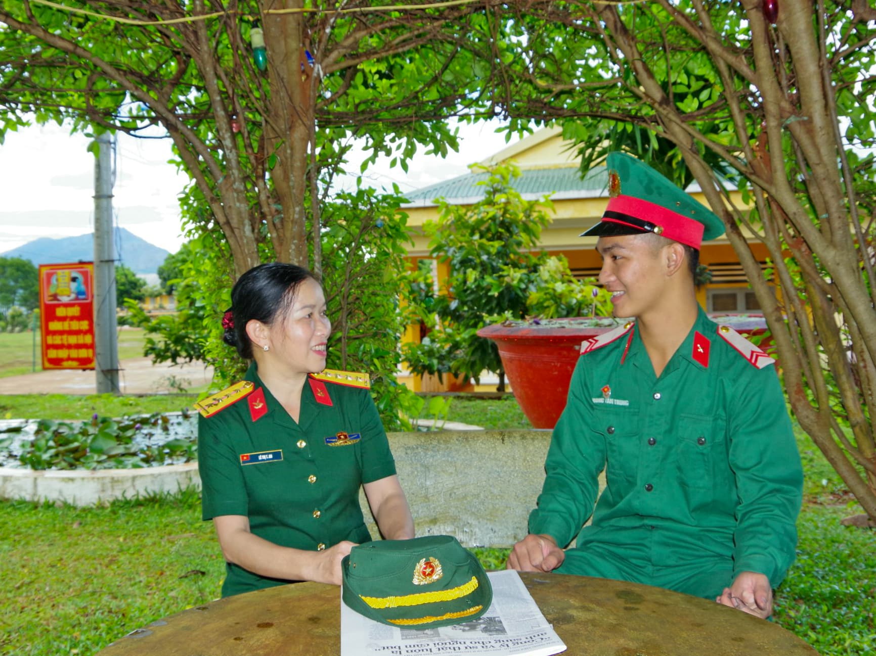 Những người mẹ, người chị của chiến sĩ
