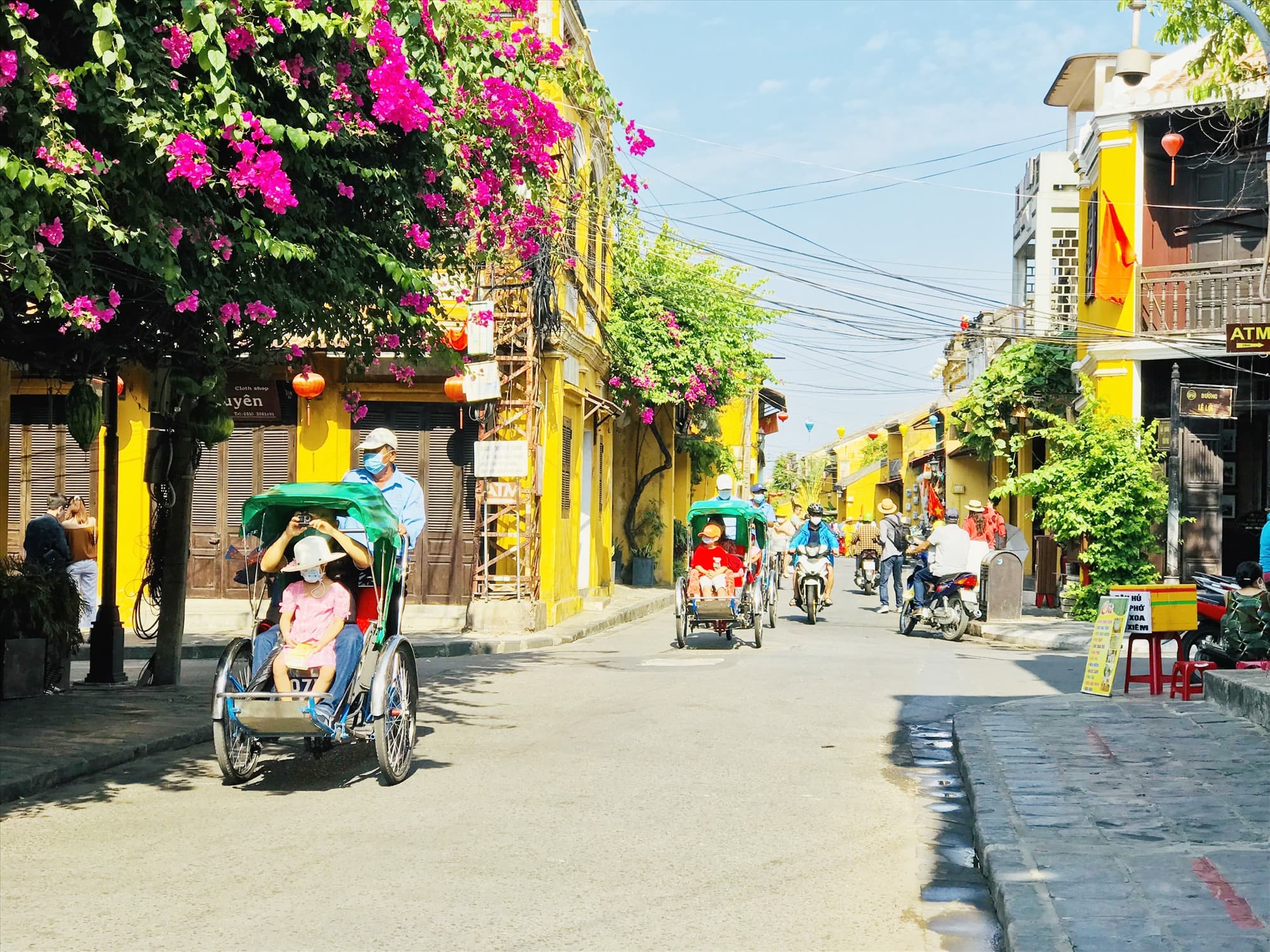 Mở cửa du lịch nhưng vướng “khóa” y tế, đi lại