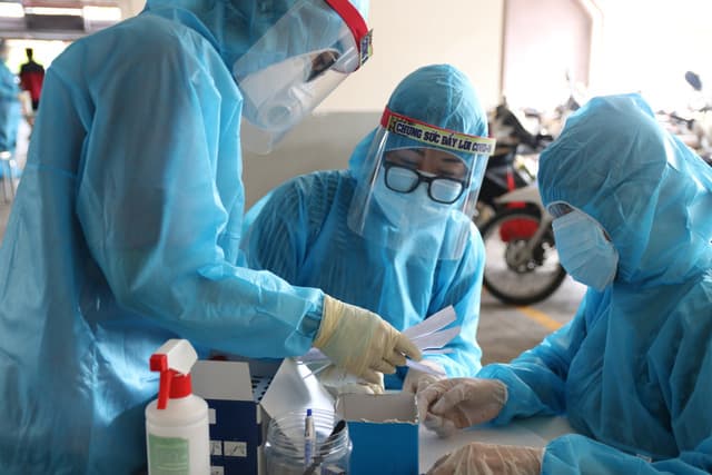 Tin Covid sáng 25-10: Nhiều nơi số ca mắc vẫn cao, Cần Thơ sắp tiêm vắc xin Abdala cho người dân