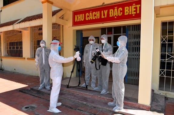 Nhà báo và sứ mệnh sáng tạo, đấu tranh bảo vệ lợi ích chung: Bài 2 - Vẫn còn “đơn thương độc mã”?