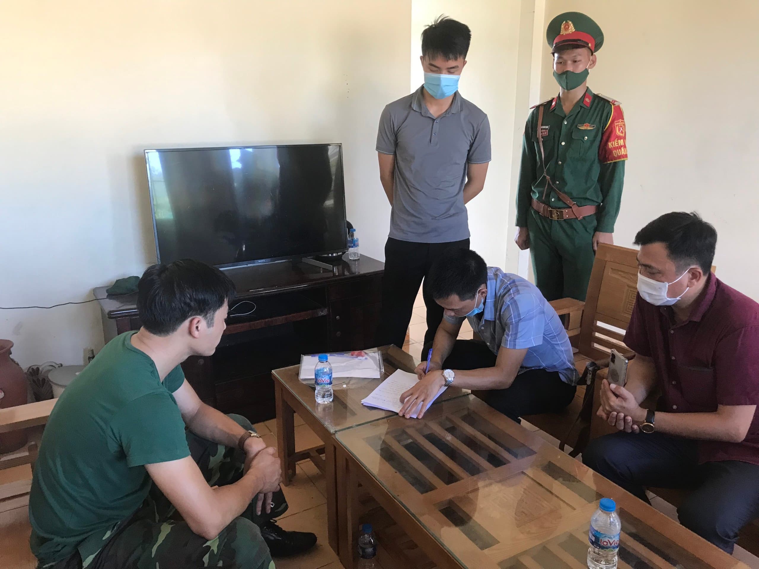 Ngăn chặn tình trạng buôn bán, sử dụng quân trang trái phép: Bài 2: Cần sự phối hợp chặt chẽ giữa các lực lượng (Tiếp theo và hết)