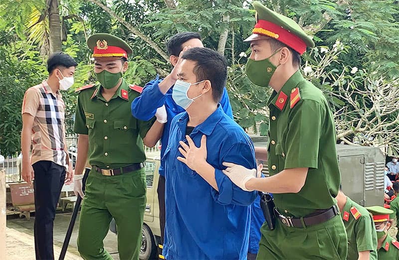 Trương Châu Hữu Danh cùng nhóm “Báo Sạch” lĩnh tổng cộng 14 năm 6 tháng tù