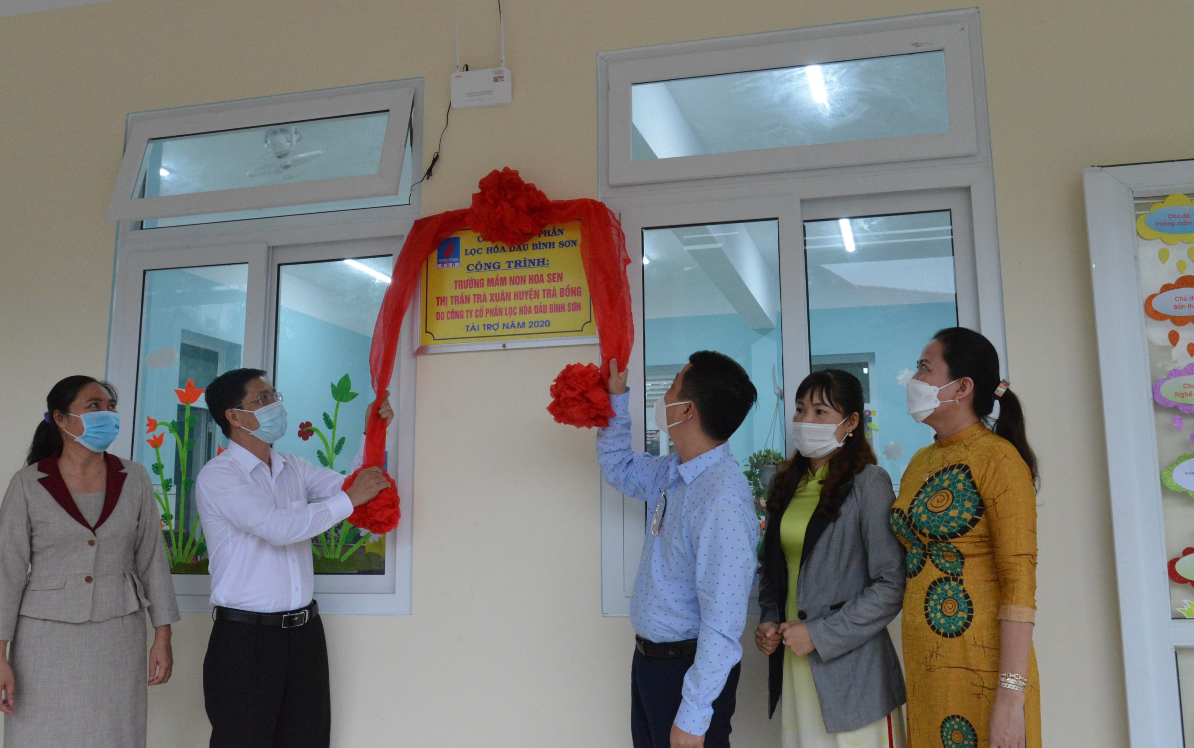 Công ty cổ phần Lọc hóa dầu Bình Sơn bàn giao Trường Mầm non Hoa Sen