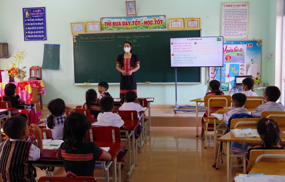 Chắp cánh ước mơ cho học sinh nghèo