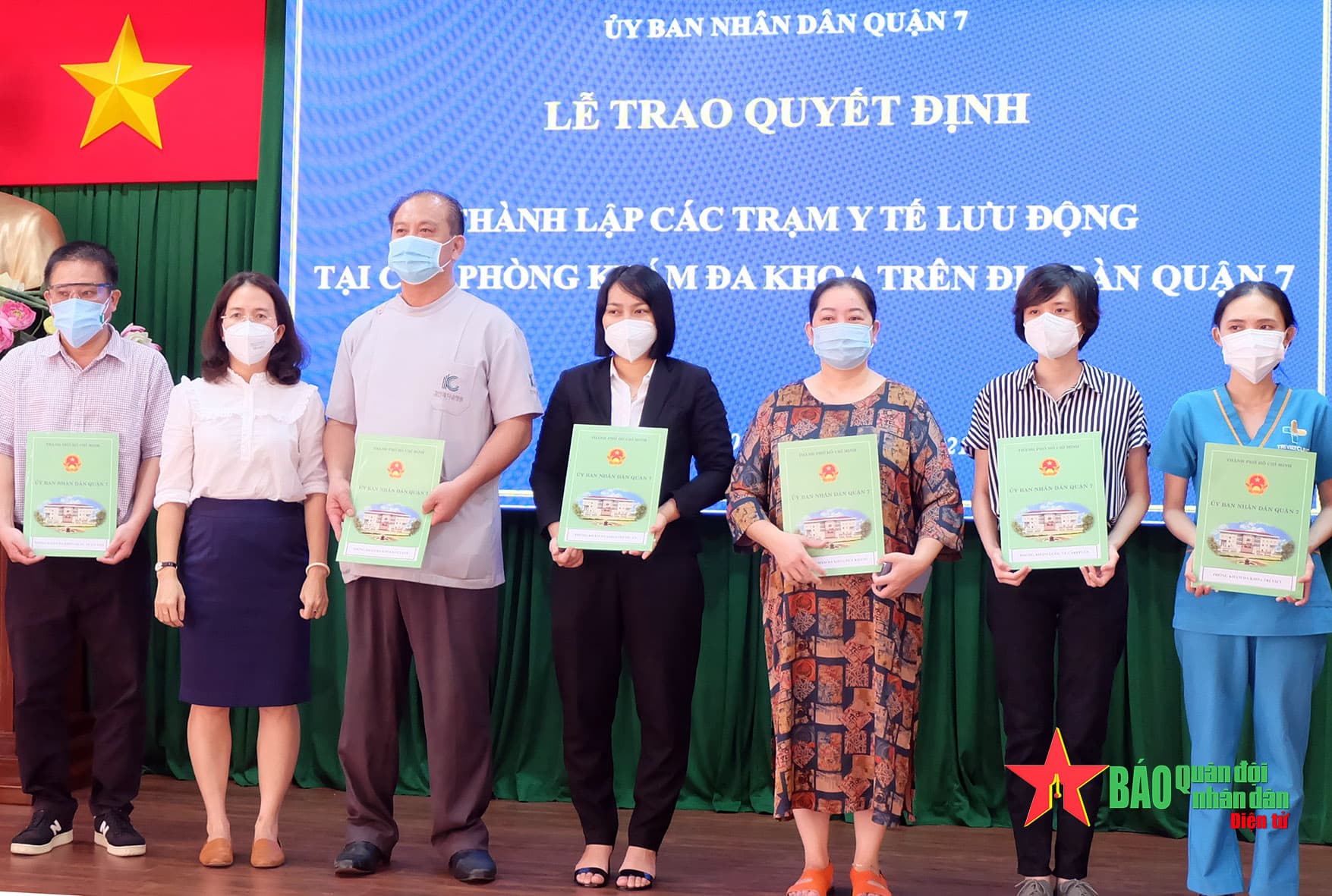Thành phố Hồ Chí Minh: Nhiều trạm y tế lưu động đặt tại phòng khám tư nhân
