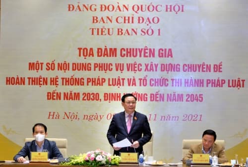 Chủ tịch Quốc hội chủ trì tọa đàm xây dựng chuyên đề hoàn thiện hệ thống pháp luật và tổ chức thi hành pháp luật