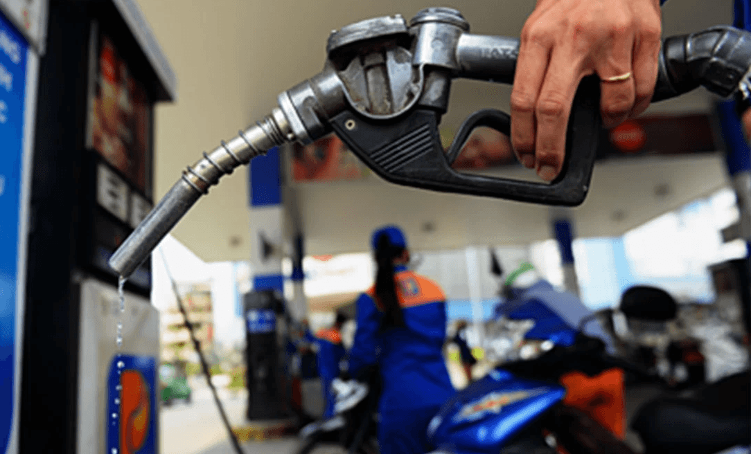Từ năm 2022, cứ 10 ngày, giá xăng sẽ được điều chỉnh một lần