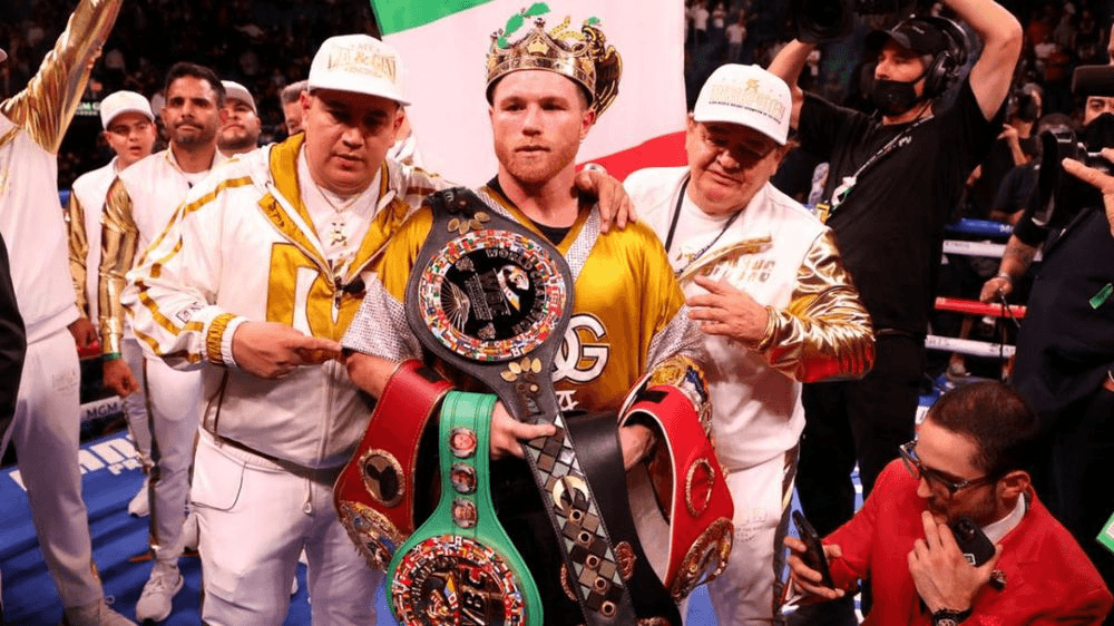 Võ sĩ C.Alvarez là nhà vô địch tuyệt đối boxing hạng siêu trung
