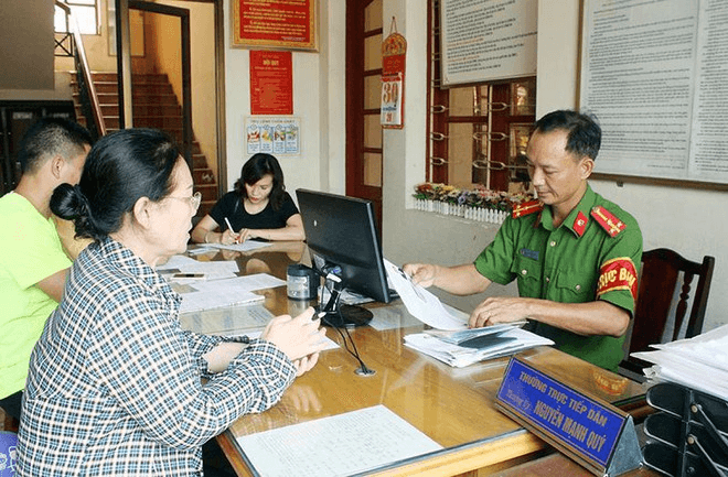 Pháp luật quy định như thế nào về việc tiếp nhận khiếu nại, tố cáo, kiến nghị, phản ánh khi tiếp công dân?