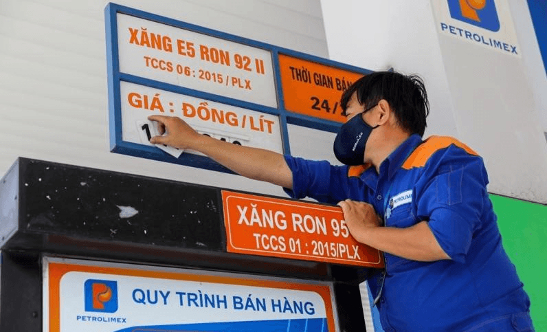 Giá xăng trong nước ngày mai 10-11 có tăng tiếp khi giá dầu thế giới đang lên?