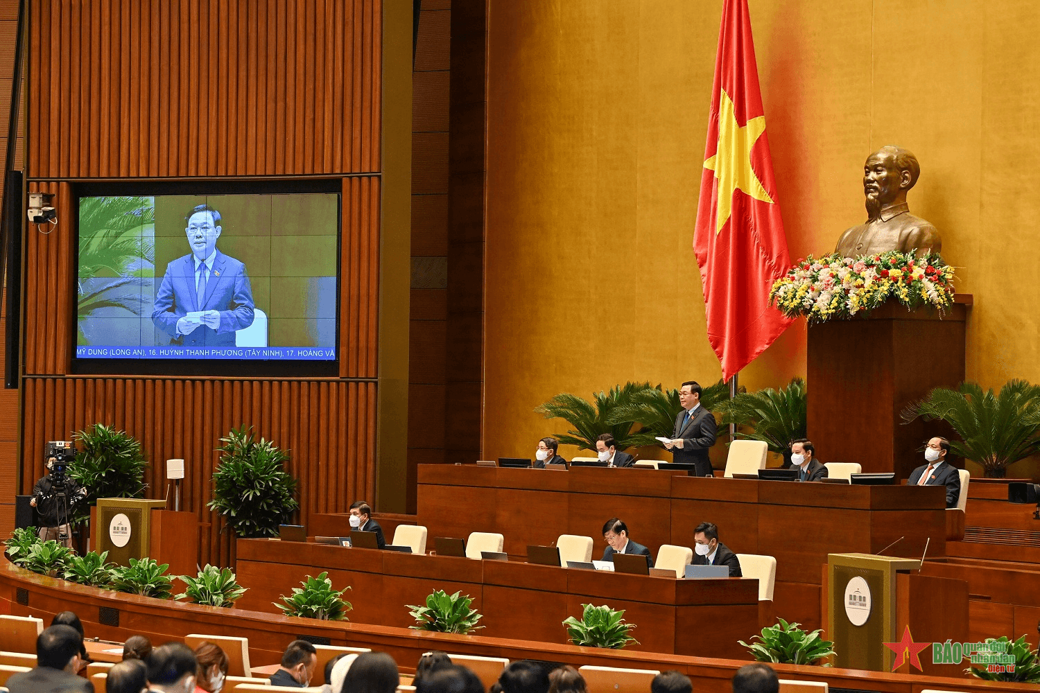 Chất vấn tại Quốc hội: Không ngăn sông cấm chợ, không ngăn cản đi lại của người dân