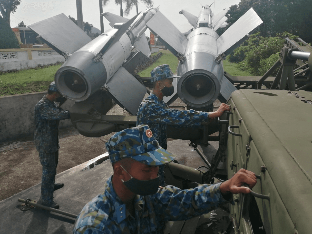 Luyện giỏi, làm chủ khí tài