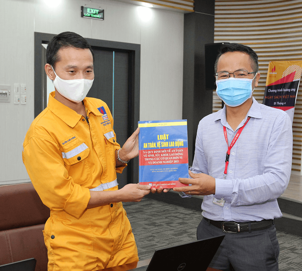 Công ty Khí Cà Mau: Tôn vinh người lao động trong chống dịch