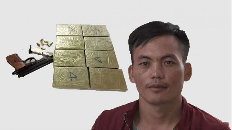 Đối tượng mang súng vận chuyển 8 bánh heroin đã bị bắt