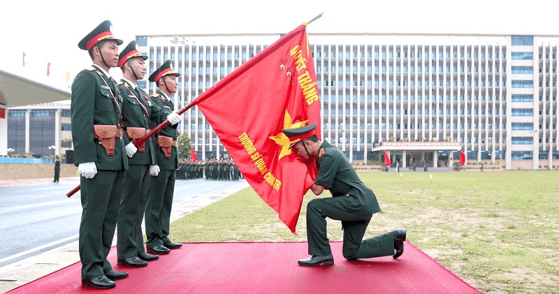 Sĩ quan chính trị trong quân đội là gì, xu hướng phát triển ra sao?