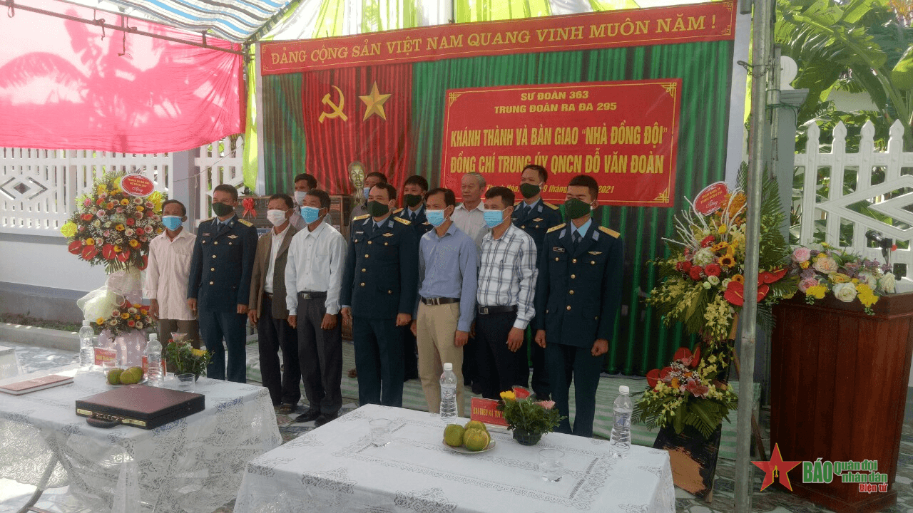 Sư đoàn 363 bàn giao “Nhà đồng đội” cho quân nhân có hoàn cảnh đặc biệt khó khăn