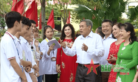 Gặp thầy giáo cũ