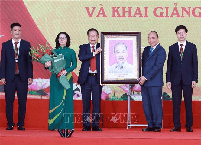 Chủ tịch nước Nguyễn Xuân Phúc dự lễ khai giảng năm học 2021-2022 của Học viện Nông nghiệp Việt Nam