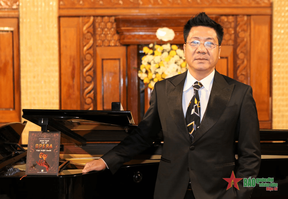 Cuốn sách bổ ích về đào tạo opera tại Việt Nam