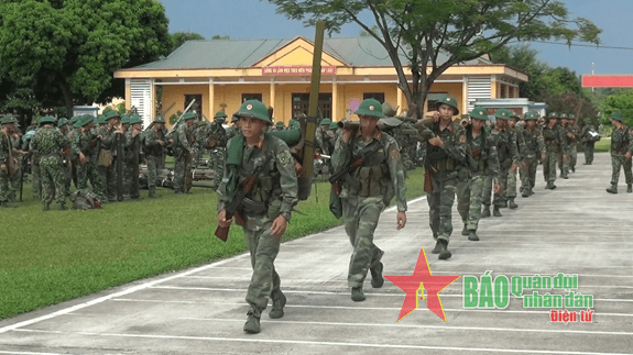Giải quyết thấu đáo tâm tư, nguyện vọng của bộ đội