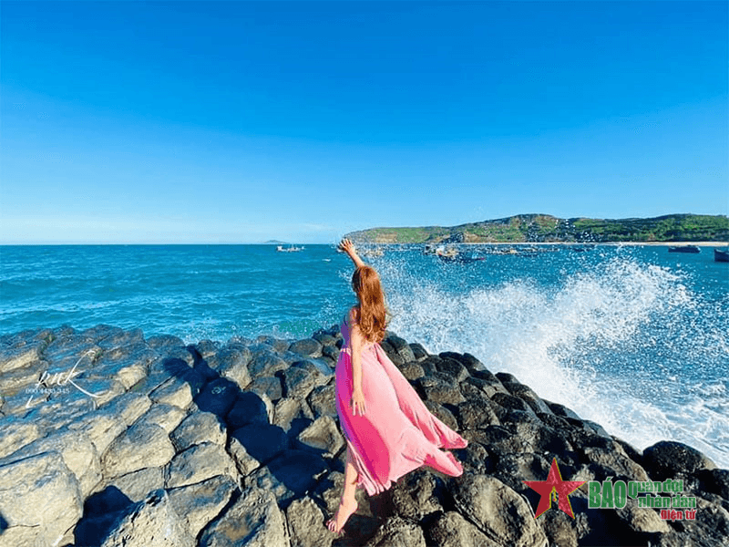 Ghềnh Đá Đĩa - vẻ đẹp độc đáo ở Phú Yên