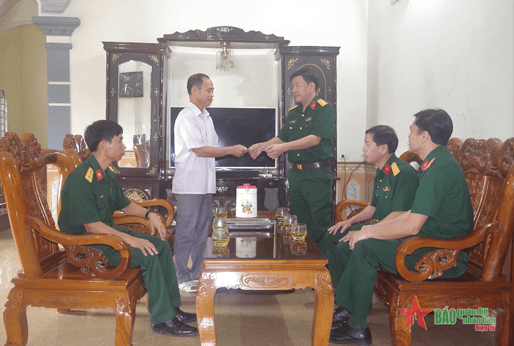 Lắng nghe để sẻ chia, đồng hành