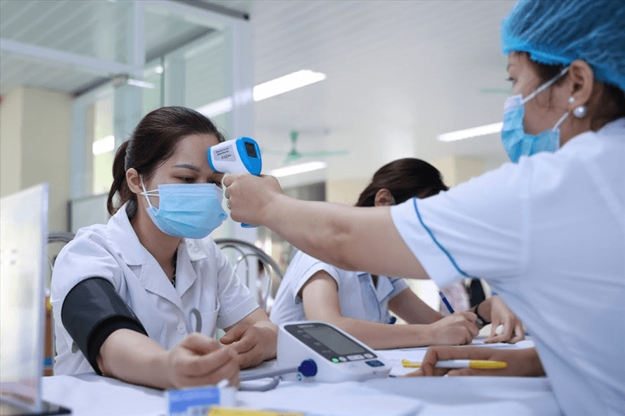 Những đối tượng nào không nên tiêm vắc xin Covid-19?