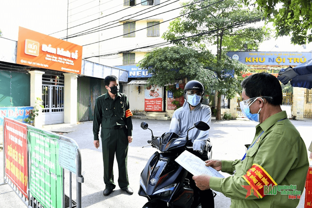 Cựu chiến binh Việt Nam: Gương mẫu, đồng hành cùng toàn dân chống dịch