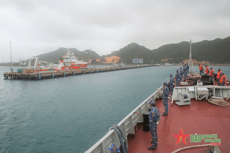 Tàu 012 cập Cảng quốc tế Cam Ranh, kết thúc tốt đẹp nhiệm vụ Diễn tập Hải quân ASEAN-Nga ARNEX 21