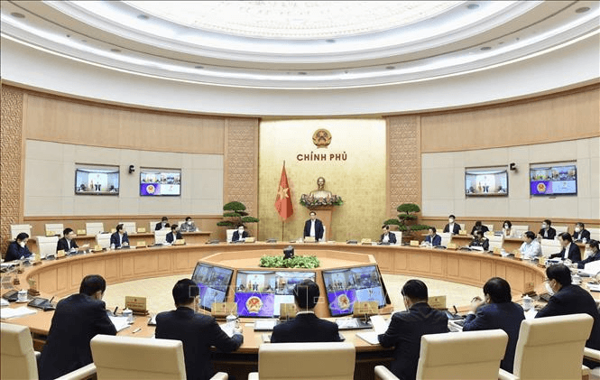 Nghị quyết phiên họp Chính phủ thường kỳ tháng 11-2021 yêu cầu đẩy nhanh tiến độ tiêm vắc xin cho học sinh