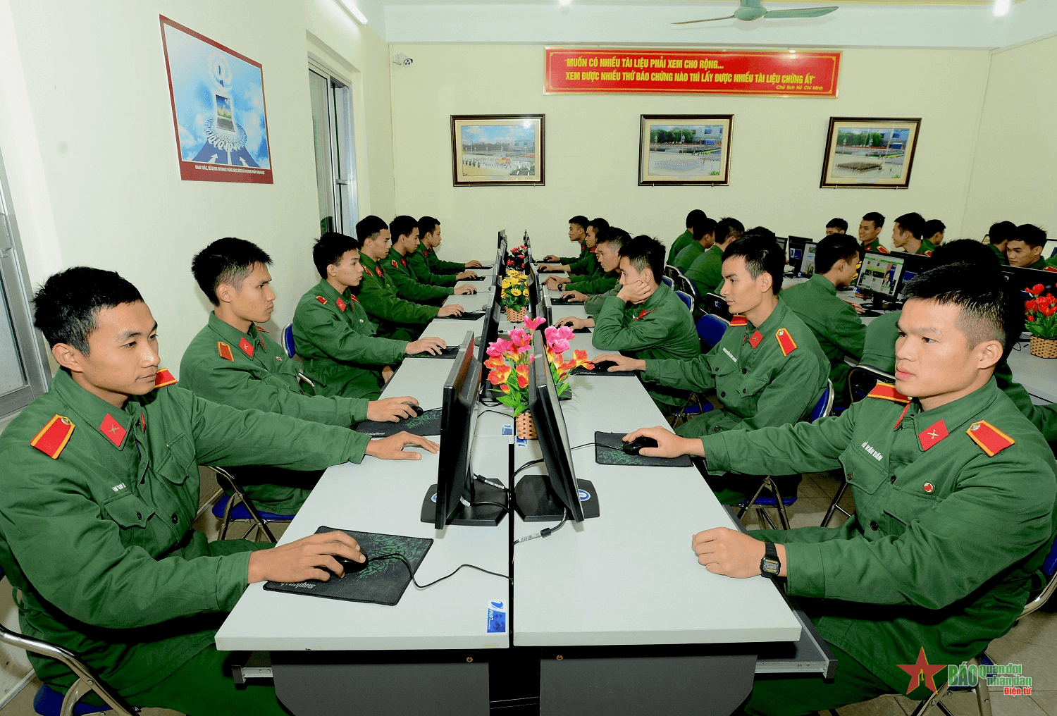 Tự chủ công nghệ và phát huy trách nhiệm của nhân dân