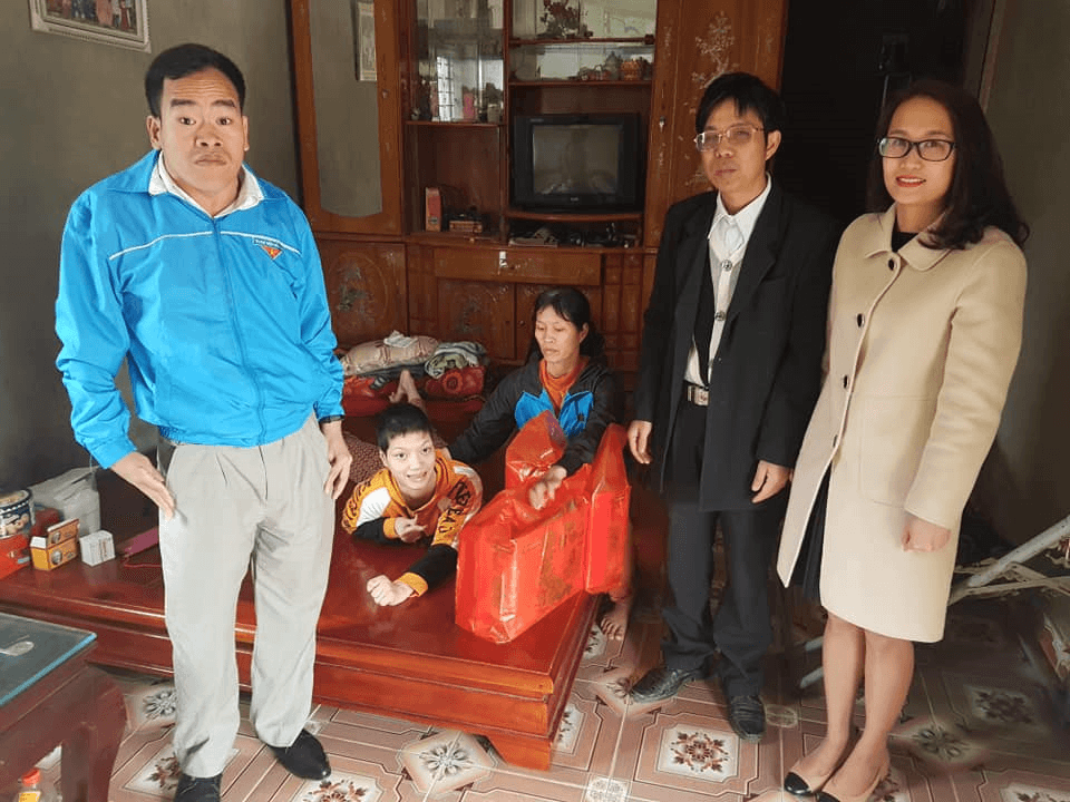Cử nhân khuyết tật và khát vọng giúp người cùng cảnh ngộ