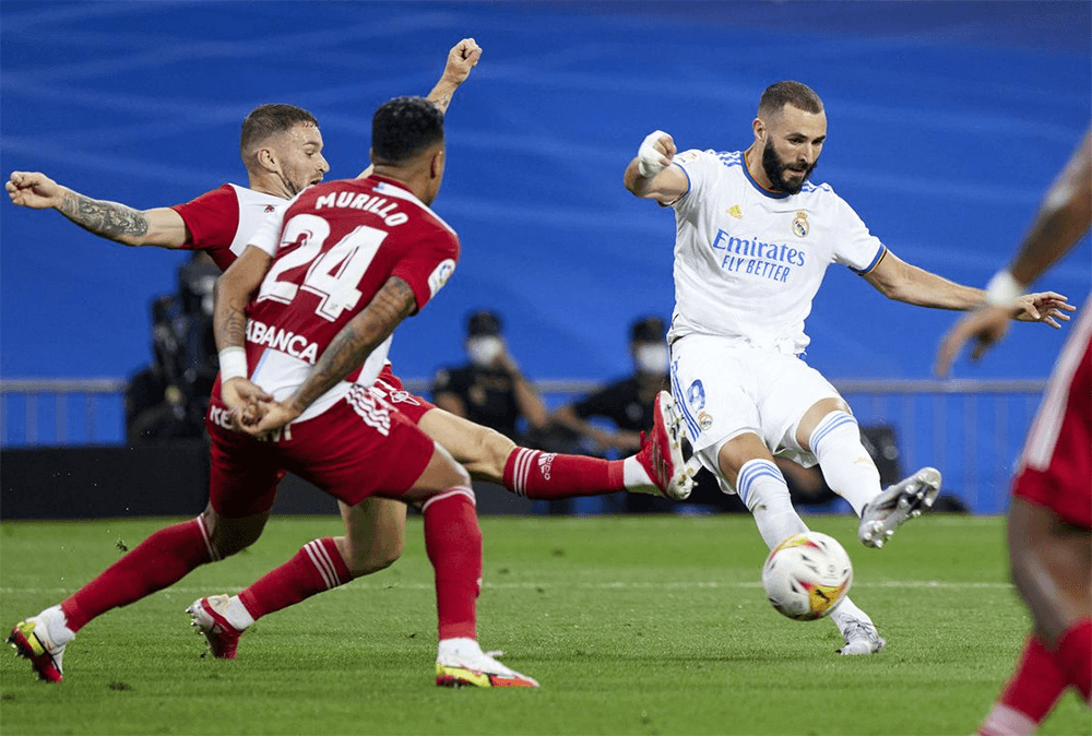 Vòng 17 La Liga: Real Madrid thắng derby, Barca hòa bạc nhược