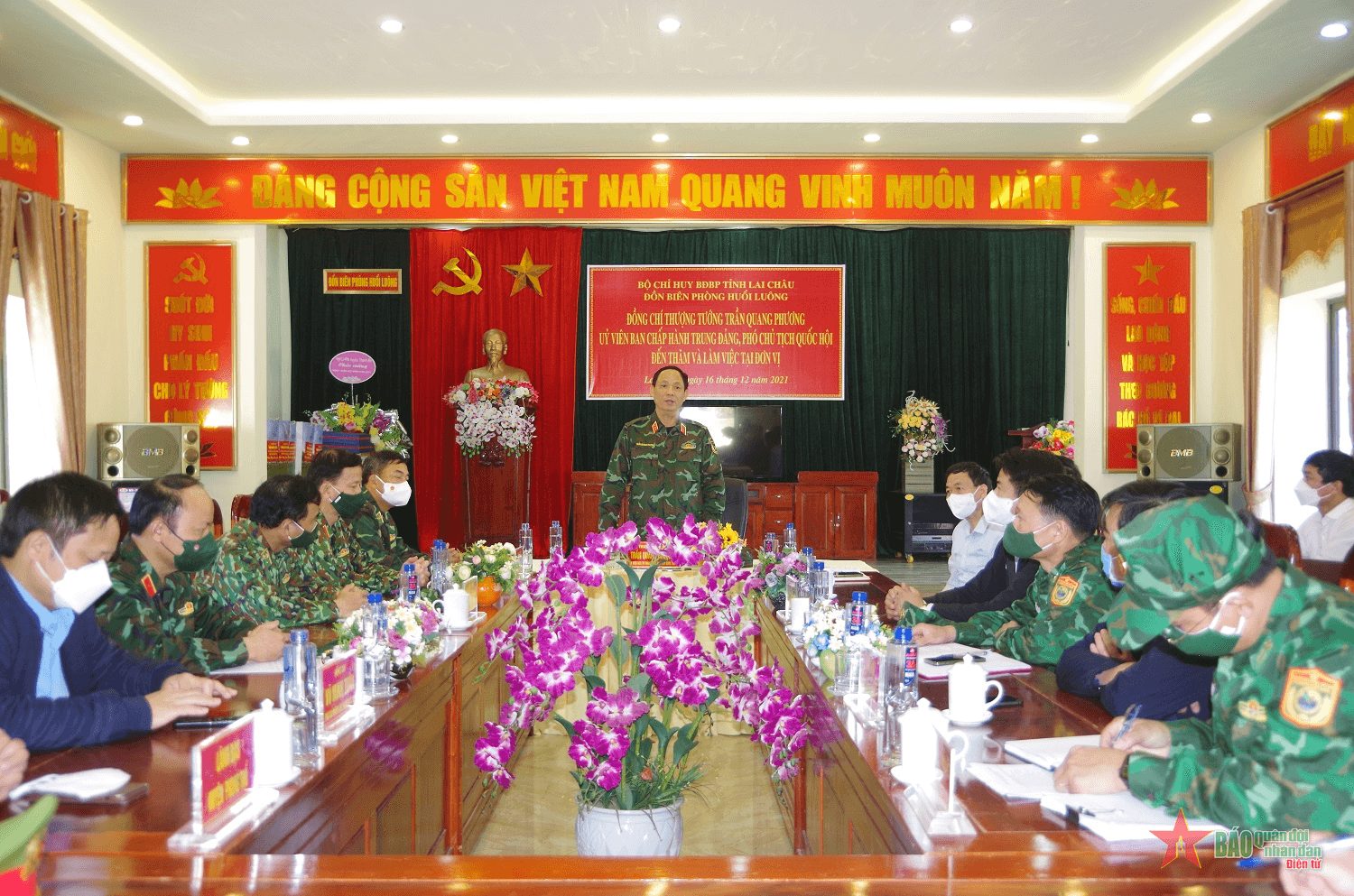 Thượng tướng Trần Quang Phương thăm, làm việc tại Đồn Biên phòng Huổi Luông