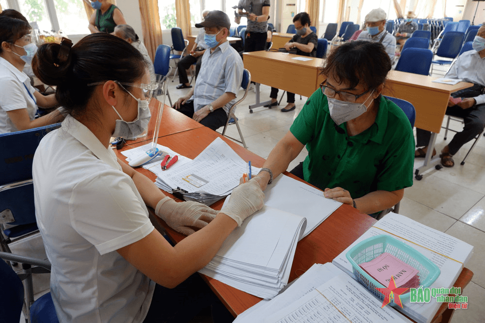 Vietnam Post - "cánh tay nối dài" của Bảo hiểm xã hội Việt Nam