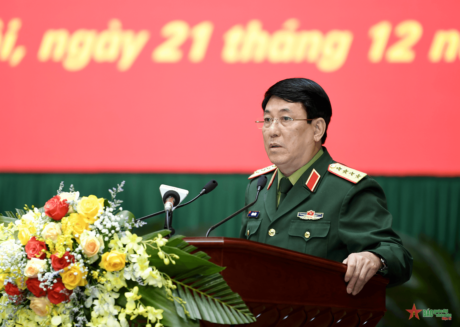 Đại tướng Lương Cường chủ trì Hội nghị tổng kết công tác Đảng, công tác chính trị toàn quân năm 2021