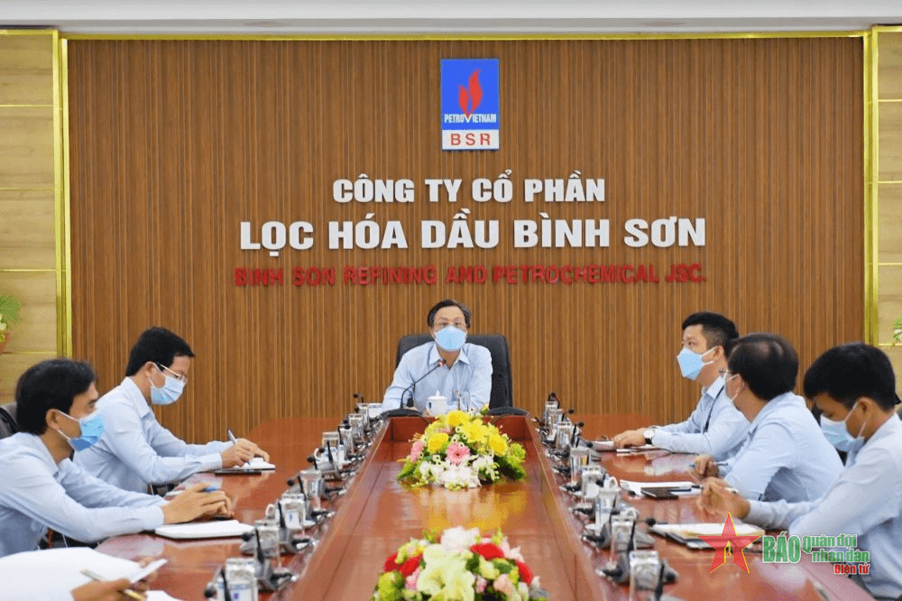 Công ty cổ phần lọc hoá dầu Bình Sơn họp khẩn nhằm bảo đảm công tác phòng, chống dịch Covid-19