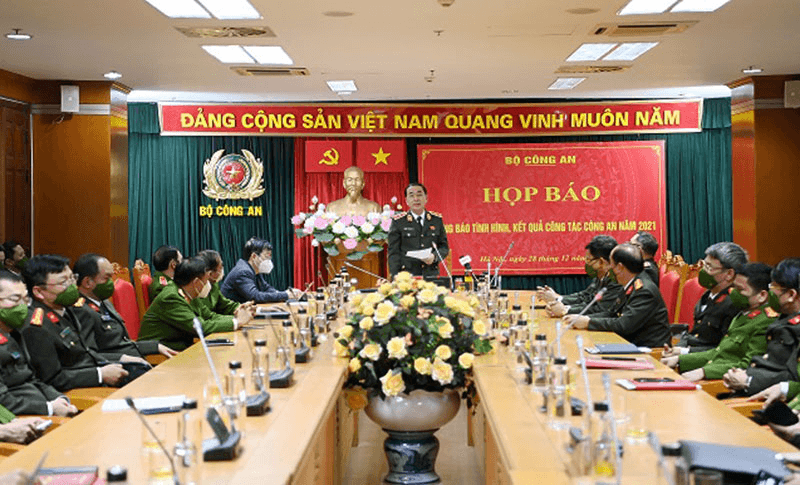 Đẩy mạnh điều tra các vụ án kinh tế, tham nhũng