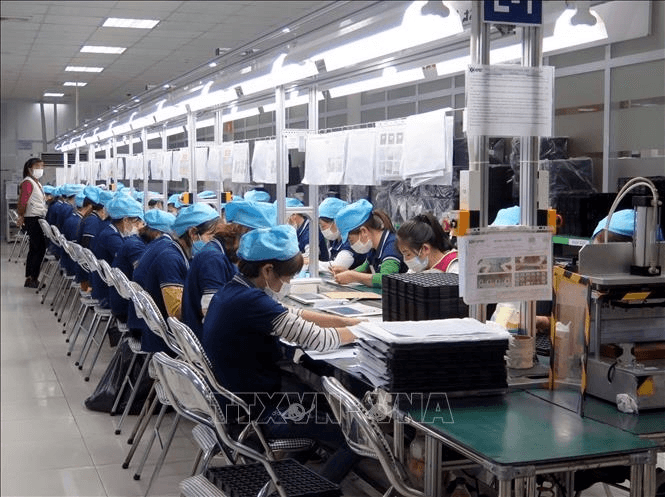 Từ 1-2-2022, lao động thời vụ không được làm thêm quá 12 giờ/ngày