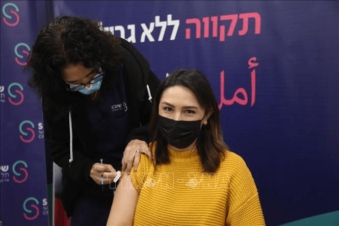 Israel sẽ thử nghiệm tiêm ngừa Covid-19 mũi 4 bằng vắc xin trộn