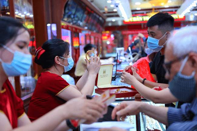 Giá vàng trong nước tăng nhẹ
