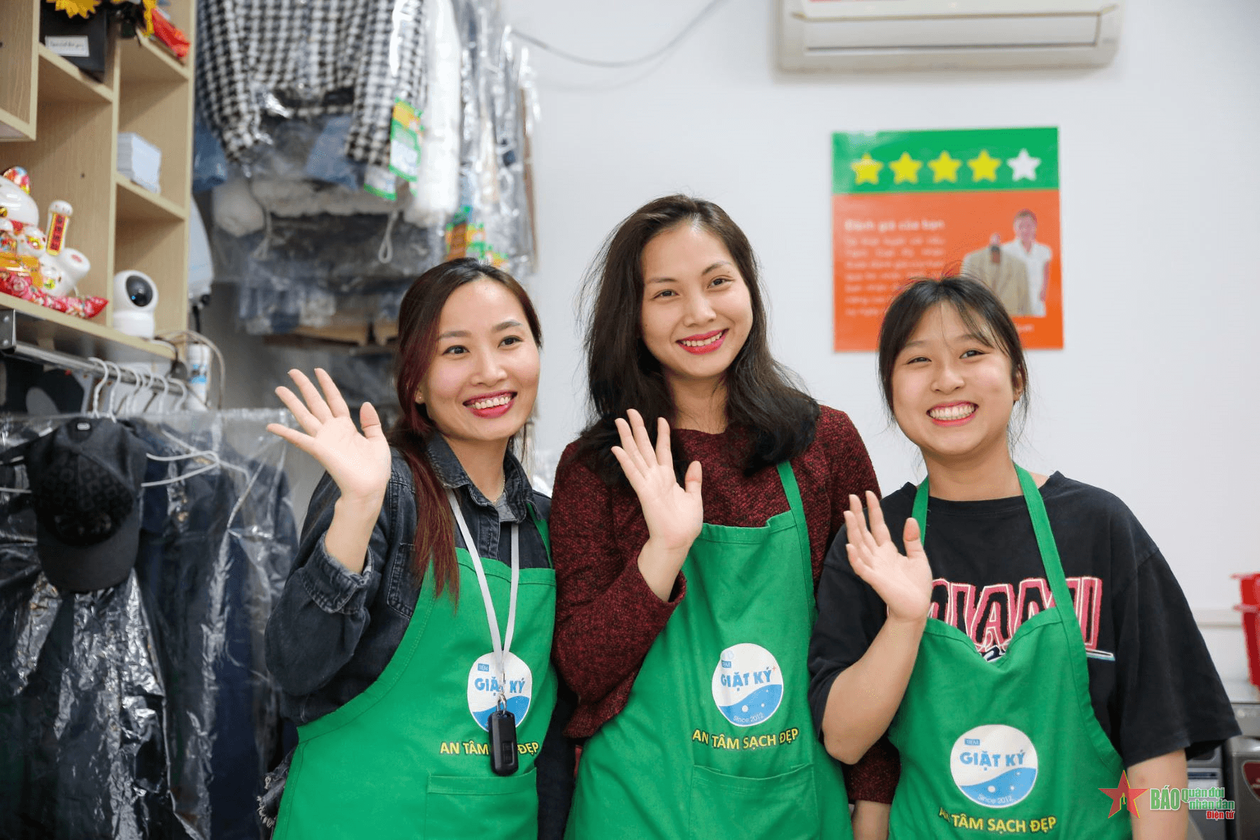 Cánh én ở “Tiệm giặt là của người Điếc”