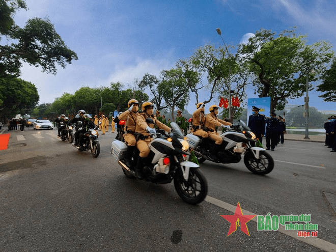 Công an Hà Nội tăng cường xử lý vi phạm giao thông qua hệ thống giám sát camera