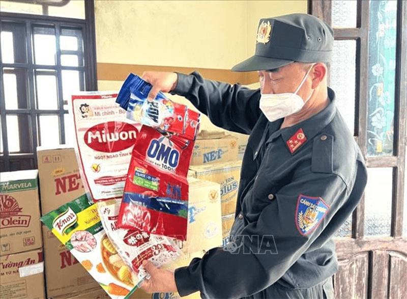 Công an Đồng Nai triệt phá cơ sở sản xuất hàng hóa, thực phẩm giả